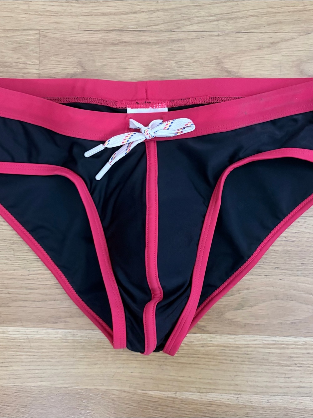 BIKE black and red speedo